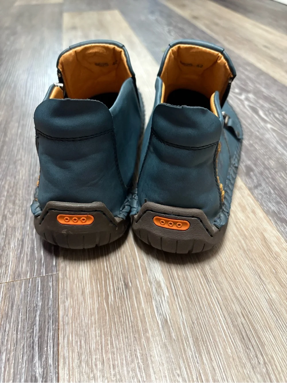 Men's Chukka Boots in Teal with Contrast Tan Lining. Leather; Fashion